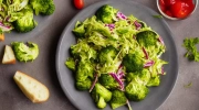 broccoli coleslaw