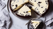 cookies and cream cheesecake