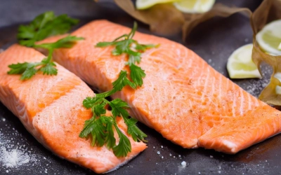 dilled sour cream salmon