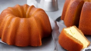 lemon cheese bundt cake