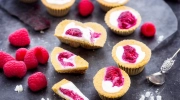 mini raspberry cheesecakes