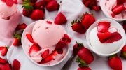 strawberry cheesecake ice cream